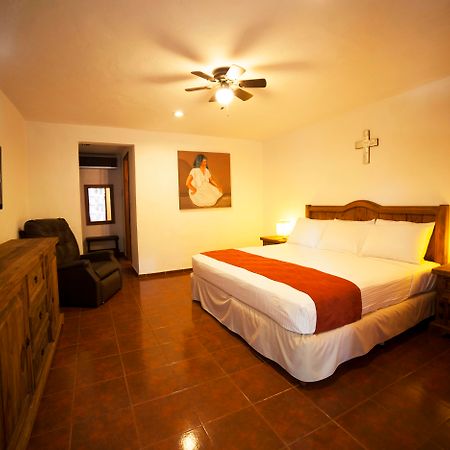 Hotel Holly Mérida Buitenkant foto