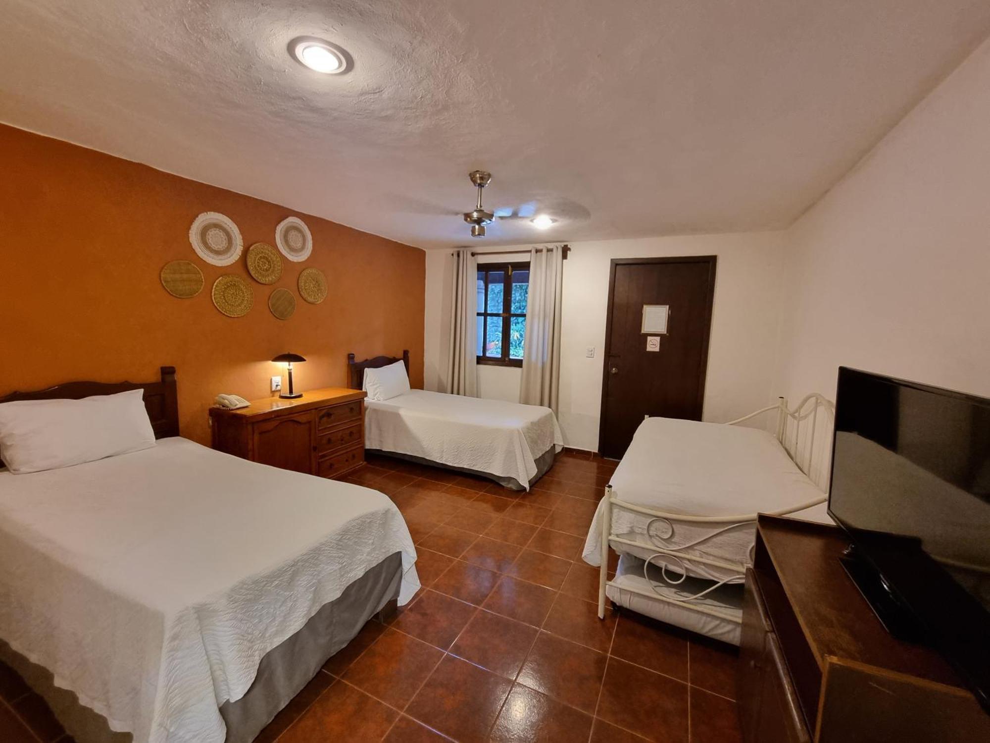 Hotel Holly Mérida Buitenkant foto